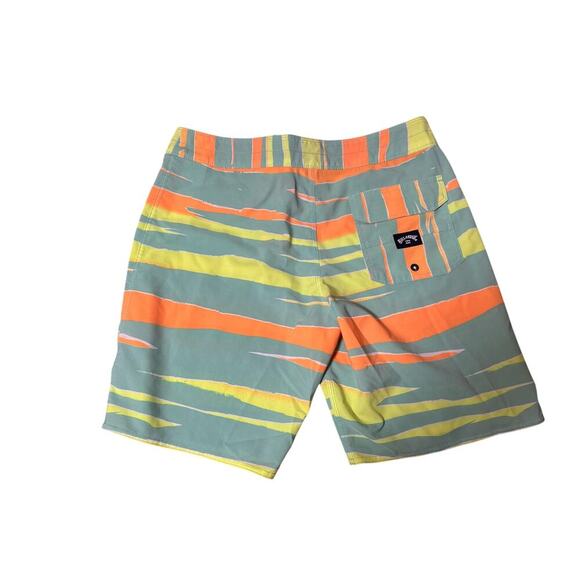 Billabong Men's Swim suit/Board shorts; size 31, 80's inspired - Picture 2 of 13